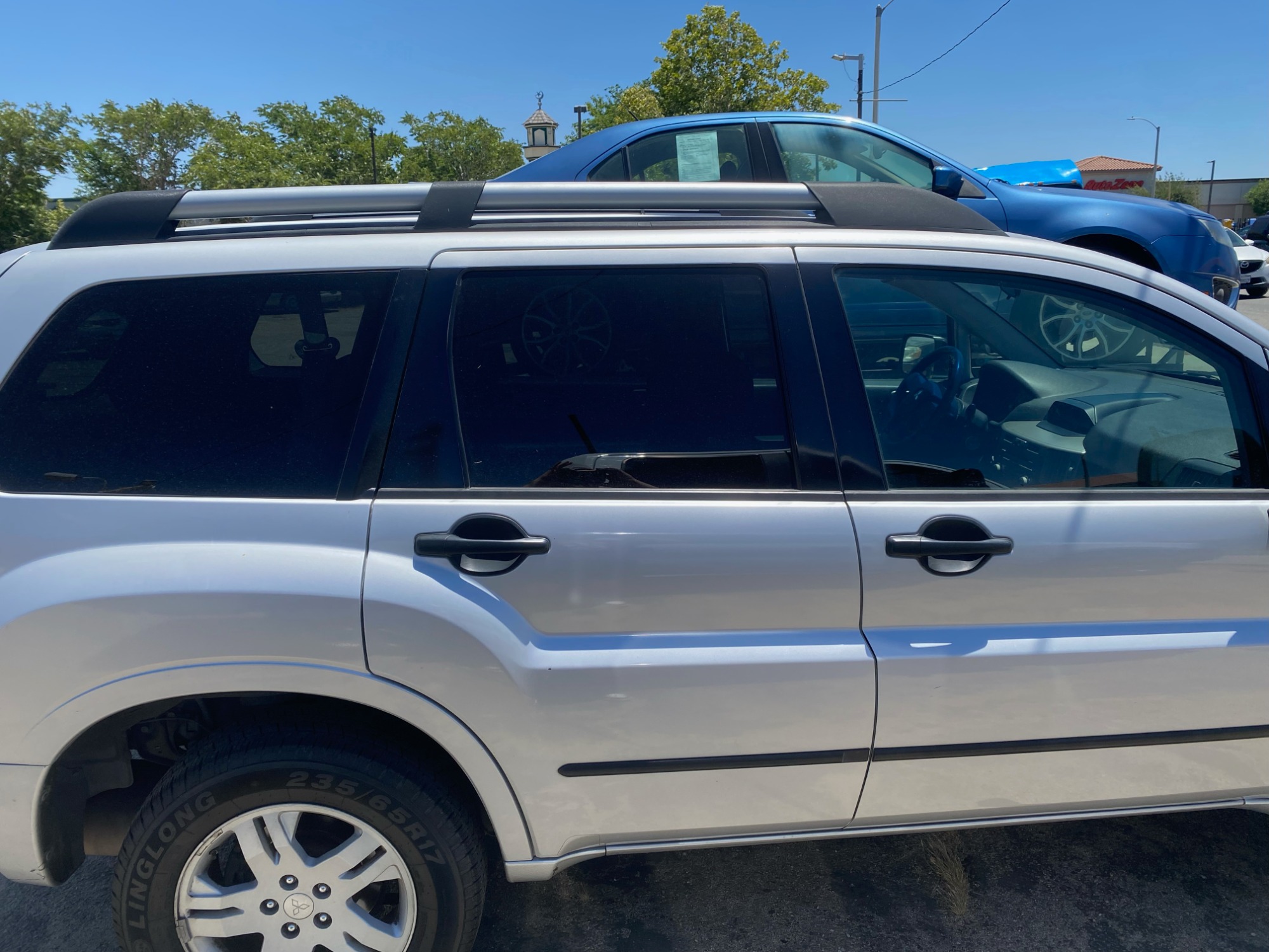 2005 Mitsubishi Endeavor - 4A4MN21S95E024203 - Image #3